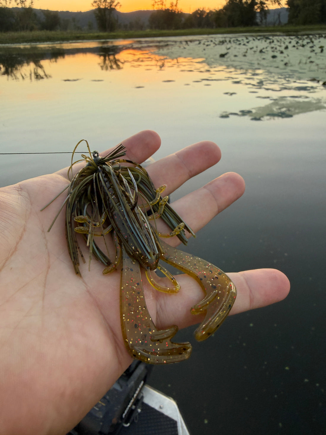 Fall bass fishing with a jig and Luro Ridge Craw trailer